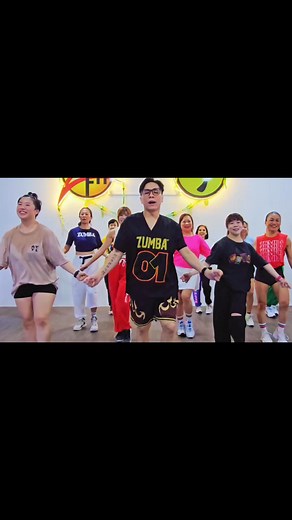 The happy moment jamming to #megamix106 #bailalocomoe with jam junkies @ zin jam session April 2025 Can't wait for more! See you coming Sunday 18th May for another fun filled session! #zumbawearmalaysia #zumbawear #zwear #zjdeno #zumba #zumbafitness #zumbafitnessmalaysia #zumbainstructor #zfitdancefitness #zfit #zj #zinjam #zumbajammer #jamjunkies #zinjamsession | Deno Au