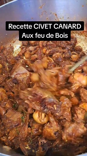 25K views · 471 reactions | Marie Therese Lavier voilà la recette du Civet Canard j'ai eut du mal à retrouver來 pour le Menu de ton Anniversaire . Comme tu me l'as demandé Bonne Soirée à toi ma belle  bisous lot côté la  | Michou Mhn | Facebook