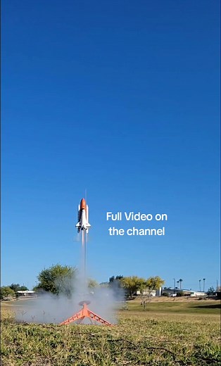 Estes Space Shuttle 2nd launch. Full Video is on the YouTube Channel Modelrockets321 🚀 #rocket #Launch #scale #estesrockets #reissue #scalemodel #nasa #spaceshuttle #orbit #flight #bluesky #youtube #video #reels #clips #TikTok #hobby #outdoors #fyp #explorepage #science #technology #stem #SpaceX #falcon9