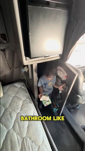 🚛 Mobile Bathroom for Truck Drivers: shower, portable toilet, water tank 🛁🚽🚰