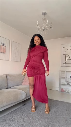 Edee Beau on Instagram: "Links to my outfits are in my stories and highlights ✨❤️"