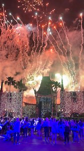 44K views · 423 reactions | Finding our inner hero! ✨ It was a morning of stretching our body, mind, and imagination as we kicked off the 2025 #runDisney Springtime Surprise Weekend with early morning yoga at Disney’s Hollywood Studios. #SpringtimeSurprise | runDisney | Facebook