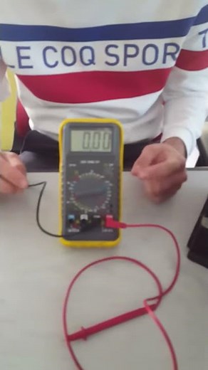 utilisation multimètre (volt et ohm)