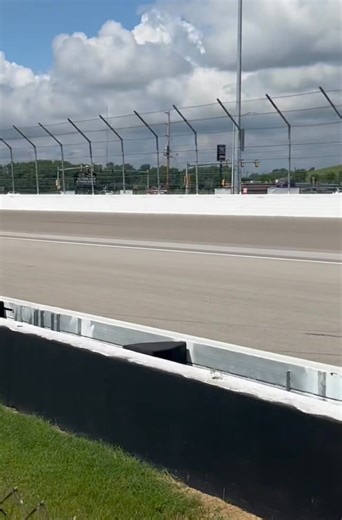 234K views · 2.7K reactions | Clocking in at 180!  That’s miles per hour. Not kilometers per hour. USAC Silver Crown cars at full song for Honest Abe Roofing Qualifying at World Wide Technology Raceway is a beautiful thing. | USAC Racing | Facebook