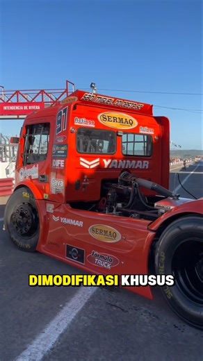 Truk 5 Ton Tapi Balapan di Sirkuit? Ini Formula Truck!