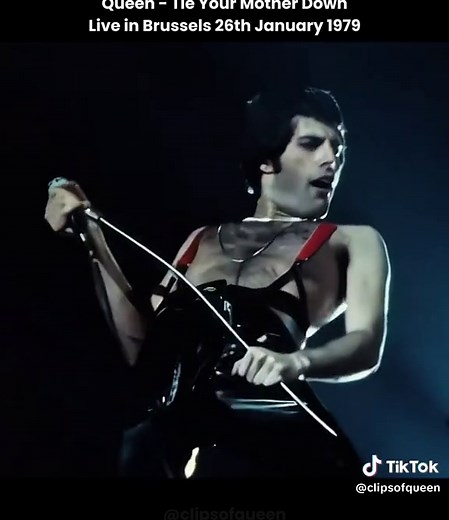Queen - Tie Your Mother Down Live Performance