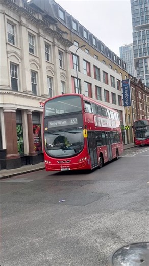 Stuck 111 rear blinds: LJ15LBE on route 452 starting its journey at Vauxhall Bus Station ’VH45148’