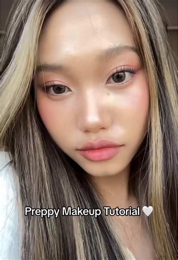 เนย โต่วอินร้อย บน TikTok