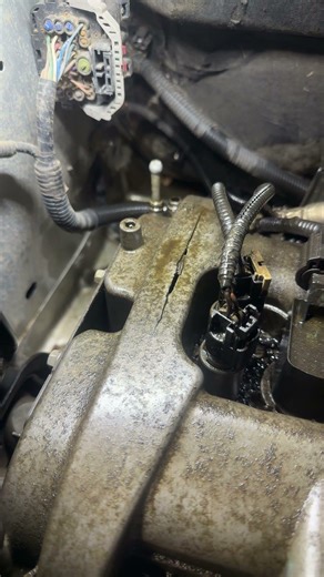 Ecotec Timing Chain Wears Through Valve Cover #automobile #mechanic #car