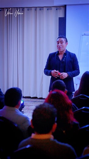 1K views · 20 reactions |  ¿Tienes miedo de emprender?Es normal… todos lo sentimos al empezar.Pero te diré algo: el miedo no desaparece, se transforma cuando das el primer paso. Emprender no es tener todas las respuestas, es atreverte a buscarlas mientras avanzas.Y en VH Business te mostramos cómo hacerlo con estrategia, propósito y mentalidad ganadora.  Regístrate en el link de mi perfil y empieza a construir lo que hoy solo imaginas. | Vitmer Hilario | Facebook