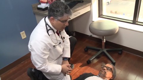 Expert demonstrates how to perform CPR