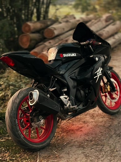 Black Gsxr 🖤💫 #foryou #gsxr150 #advance_riderz #unfrezzmyaccount #fryyyyyyyyyyyyyyyyyyyyyyyyy