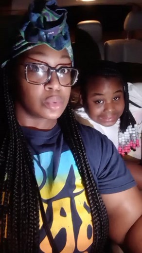 👸🏾👸🏾