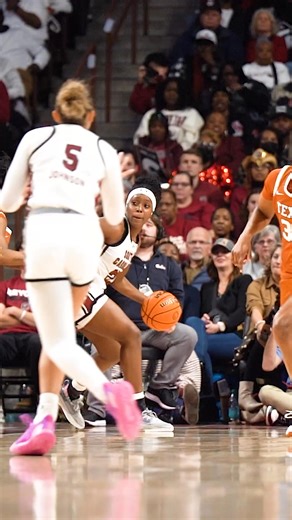 Can't stop, won't stop Raven Johnson💪 📺 ESPN2 #NCAAWBB x South Carolina Women's Basketball | March Madness Women's Basketball