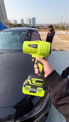 This is the ONLY way to dry your paint — stop using rags/towels (they scratch and miss nooks). One pass sucks all the water in ~5 seconds, especially that drip in the cracks. Brand-new motor battery = much longer runtime; kit includes unit, battery, charger, earplugs, case — cheaper than the big brands. Get it below 👇 #blower #CarCare #carowners #tiktokshop #fyp