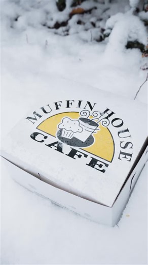 Open normal hours today! Warm up with muffins, hot cocoa, and coffee after you brave the snow ❄️☕️ #muffinhouse #muffinhousecafe #snow #newyears | Muffin House Cafe