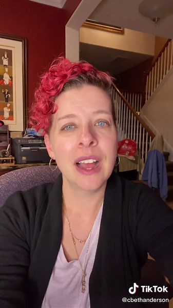 30-Second Story with a Twist: A Flash Fiction Experience