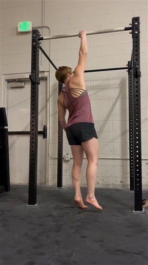 Markéta Janošová on Instagram: "SLC as a transformation center 🤔 . No just a place where you have a good people around 🥰 . Anyway… the onearms were always a good measurement for me of how strong I was feeling on the wall. My best is 2,5 one arm pull ups on my right hand and 2 on my left. (It was while covid training and I had a cast on my foot 🦶😅 ) Since then I went on and off doing one arm on right hand. Now I’m at 1 on both from hanging. Start is a bit dynamic but hey… I will be back to 2