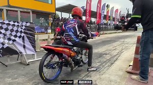 3.2M views · 10K reactions | Wave Category : 110 kg | Open Throttlebody and piston  Champion time : H11 Supanburi 6.6 secs ( not recorded ) Video recorded time : 7.1 and 6.7 secs | 201 meters! Tunog lutong, lutong engine roar  #rns #kuyaD #ngothailand #datatec | RaceNstyle | Facebook