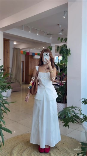 Outfit of the Day: Poplin Skirt & Peplum Top Style