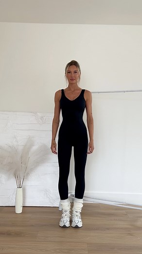 109K views · 715 reactions | Link to shop this bodysuit 﫶 https://wearactive.co/products/contour-fitted-bodysuit?variant=45911441768767 | Marta and Randy | Facebook