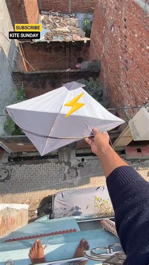 Giveaway Flying kite 😲#kiteflying #kitelover #giveawaykite #shortfeeds