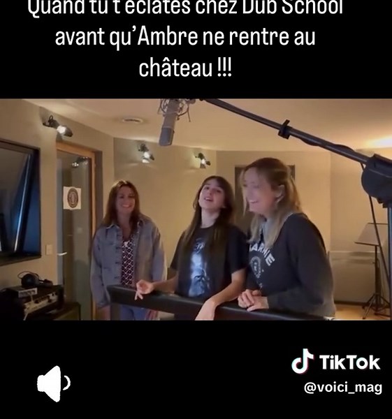 🎤🎬 Avant la Star Academy, Ambre se formait déjà au doublage ! Avant de faire vibrer le public sur scène, @Amber.jadah explorait une autre facette de son talent 🎭 @dorotheepousseo — immense voix de la VF (Margot Robbie, Barbie, Harley Quinn, Vaneloppe, les sœurs Olsen, Tracer, Erica de Stranger Things…) — a partagé une archive d’Ambre en plein apprentissage du doublage. La séquence date de la Dub School, l’école cofondée par Dorothée Pousséo elle-même, où Ambre s’entraînait à doubler… les Tota