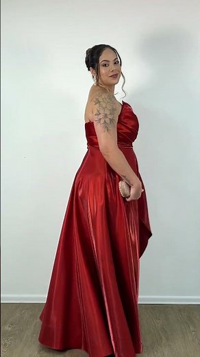 1 vestido de festa com brilho em 2 cores diferentes para você escolher! 🎨