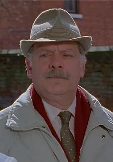 A Touch of Frost S04:E04 - The Things We Do for Love