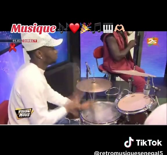 Vidéos de Retro Musique sénégalaise 🎉🎹 (@retromusiquesenegal5) avec son original - Retro Musique sénégalaise 🎉🎹
