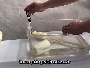 2 Pack loofah Sponge Back Scrubber, exfoliating Bath Sponge on Stick Shower Scrubber for Body Suitable for Men and Women