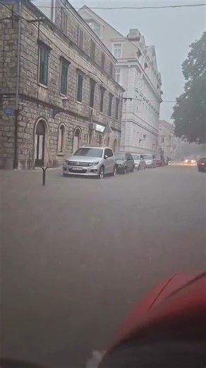 Trebinje rafting po gradu!