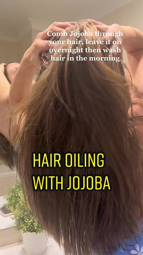 Natural Hair Care: Jojoba Oil for Softer Locks