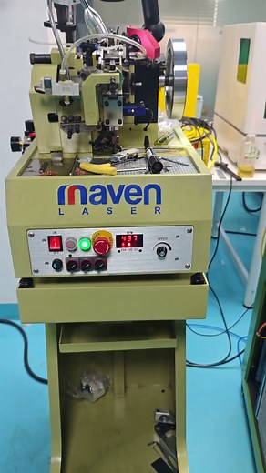 Full-automatic chain weaving machine, labor-saving and highly efficient.#Seamless Chain Welding