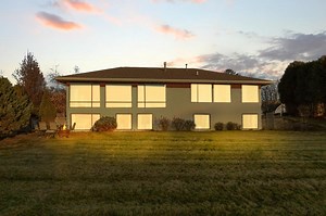 2405 Crown Pointe Blvd, Suamico, WI 54173 - MLS 50284961 - Coldwell Banker