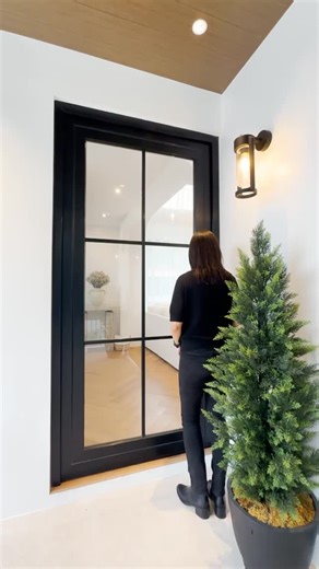 Sleek 3-Bedroom Smart Home in Filinvest 2, Batasan Hills, Quezon City Presello ID: 81290 | Asking Price: ₱45,000,000 Located inside the secure and peaceful Filinvest 2 community, this contemporary smart home blends modern design with intelligent features. Built for today’s connected lifestyle, it offers convenience, efficiency, and comfort in one well-planned residence. Property Details • Lot Area: 240 sqm • Floor Area: 408 sqm • 3 Bedrooms | 3 Bathrooms | 1 Powder Room • 3–4 Car Basement Parkin