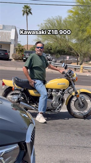 Kawasaki Z1B 900 of the Year! | CycleDrag