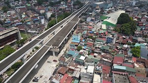 AERIAL VIEW! North & South elevated connector road project update as of May 12, 2025 The NLEX-SLEX Connector Road is an approximately 8-kilometer, elevated toll road that connects North Luzon Expressway (NLEX) to South Luzon Expressway (SLEX). It is designed to reduce traffic congestion, provide an alternative route for trucks, and improve access to major ports and airports. The connector is divided into three sections: one from C3 Road in Caloocan, España Boulevard in Manila and Magsaysay Boule