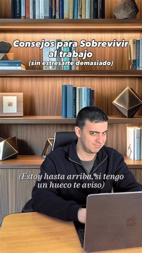 Dani Kros on Instagram: "Consejos para Sobrevivir al Trabajo sin estresarte demasiado. . #humorespañol #humor #consejos #humorabsurdo . A por el lunes!!! 💪🏻"