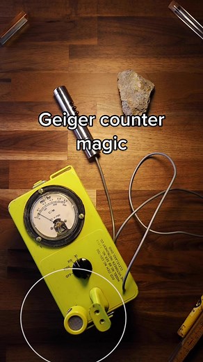 How a Geiger Counter Detects a Single Particle