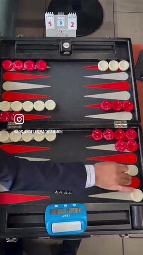 Khachik vs Gor - EPIC #Backgammon CLASH [FM Gammon board]! 🎲🎲
