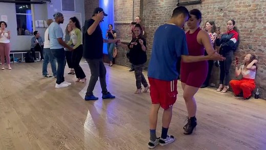 1K views | Class Cha cha cha demo with @flacolasalsa and @des.garcia_official | Salsa Salsa Dance Studio | Facebook