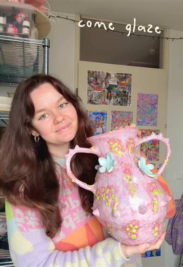 this was my first big test vase i made a few weeks ago and im pretty satisfied! cant wait to glaze my next vases ⭐️🌀🌷 #glaze #ceramics #pottery #handmade #vase
