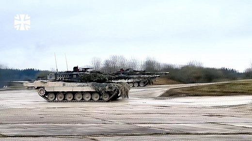 Die Oberpfälzer Kampfbataillone der Panzerbrigade 12 „Oberpfalz“ trainieren in Grafenwöhr ihren Kernauftrag! Die Panzergrenadiere aus Oberviechtach feilen an ihren Schießfertigkeiten und das Panzerbataillon 104 aus Pfreimd demonstriert seine Feuerkraft auf Zugebene. /Ludwig (Video: Bundeswehr/Förster/Sauer) | Die Bundeswehr in Bayern
