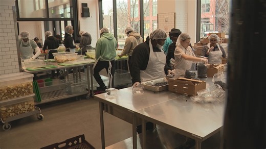 'A chance at redemption' | Those making meals for plane collision responders find healing in cooking