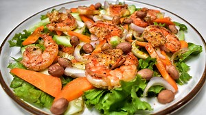 10K views · 105 reactions | Quick & healthy grilled shrimp salad for dinner. | My Healthy Dining | Facebook