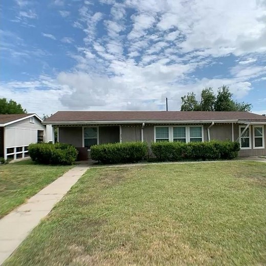 Home for sale! $135,000,- 205 W BECK AVE, Harlingen TX -.3 bed | 2 bath | 1144 sqft