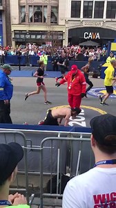 121K views · 2.9K reactions | Micah Herndon, who survived an IED in Afghanistan in 2010, collapsed during the Boston Marathon but kept going & crawled to the finish line. He ran in honour of the 3 Marines who didn’t survive that attack. Never give up!  | TheSportsman.Com | Facebook