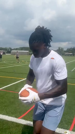 Footwork tight. catch tighter. corners hate him.! #JeremiahSmith #WideReceiver | Red Bull USA