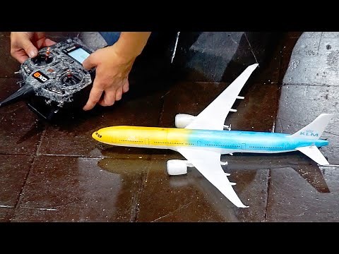INCREDIBLE 7g MICRO RC AIRLINER BOEING 777-300 SELFMADE DEPRON INDOOR MODEL FLIGHT DEMO